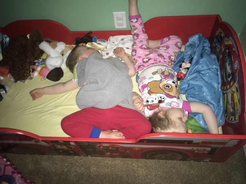 "La gente pregunta constantemente cómo es tener tres hijos. Respondí con fotos" "La gente pregunta constantemente cómo es tener tres hijos. Respondí con fotos"