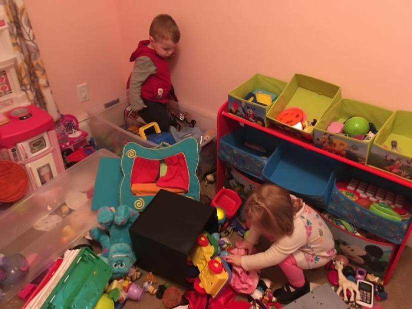 "La gente pregunta constantemente cómo es tener tres hijos. Respondí con fotos" "La gente pregunta constantemente cómo es tener tres hijos. Respondí con fotos"