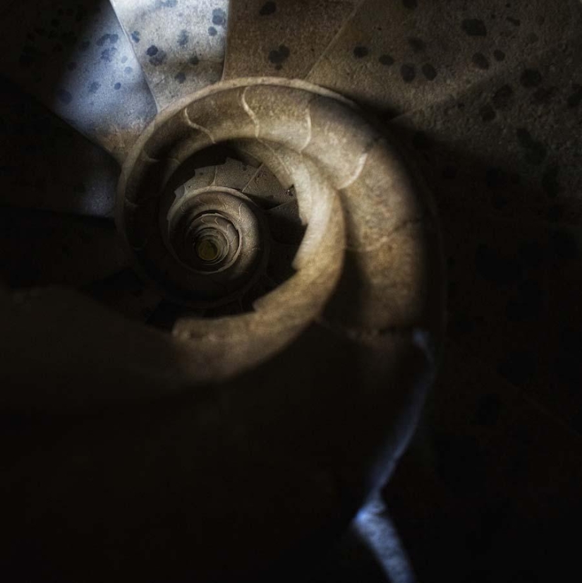 La impresionante belleza de las escaleras de caracol