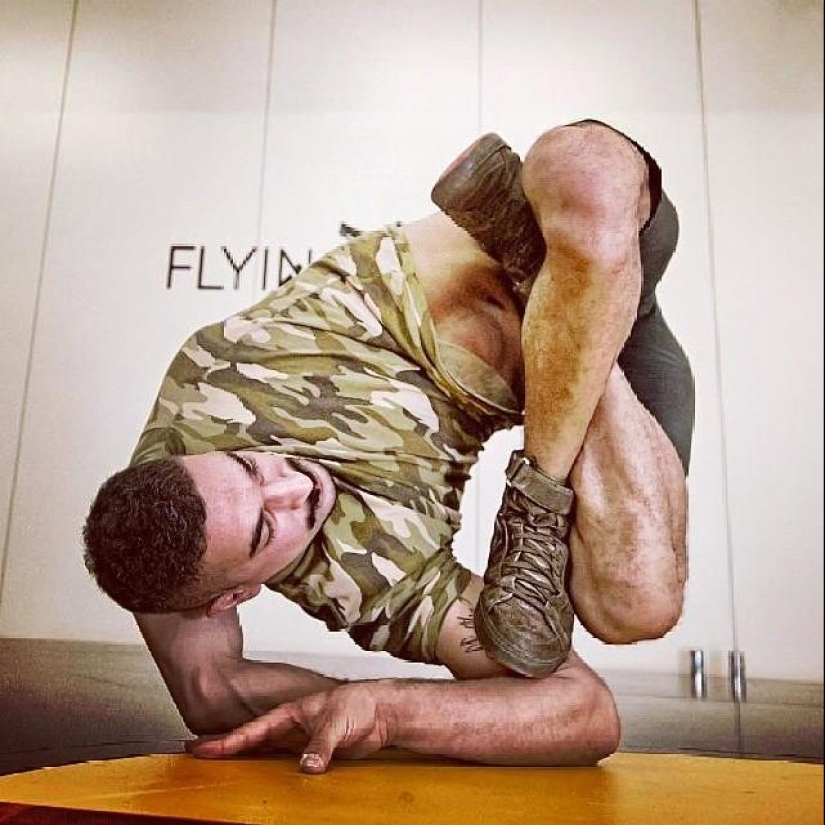 La increíble bailarina apodada piernas de goma La increíble bailarina apodada piernas de goma