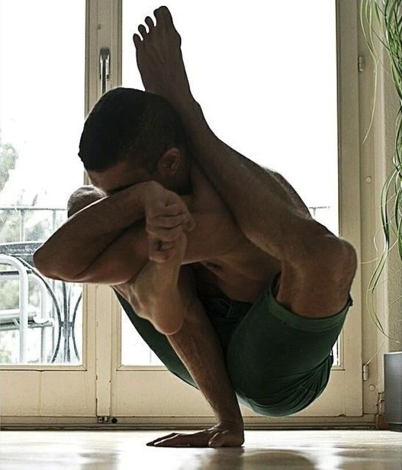 La increíble bailarina apodada piernas de goma La increíble bailarina apodada piernas de goma