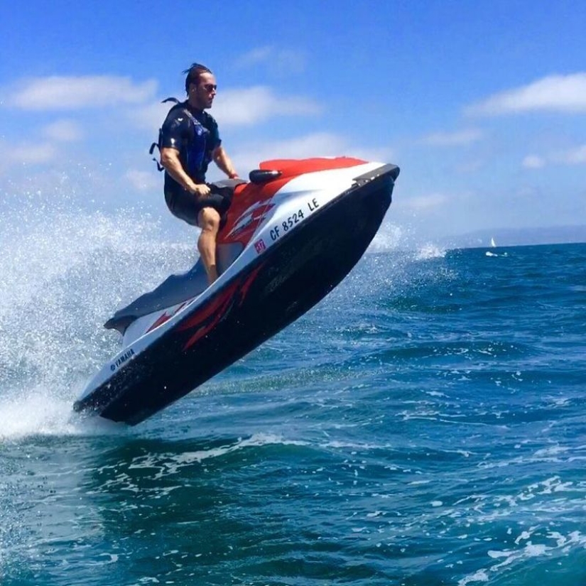 La lujosa vida de este hombre casado solo puede ser envidiada La lujosa vida de este hombre casado solo puede ser envidiada