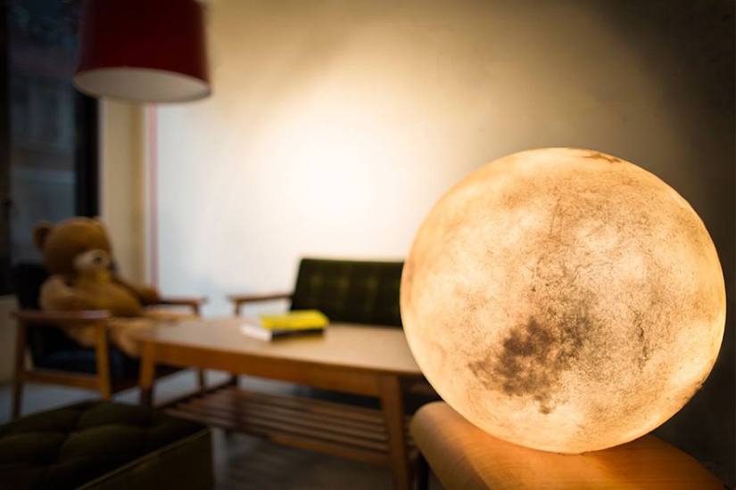 la luna esta en casa