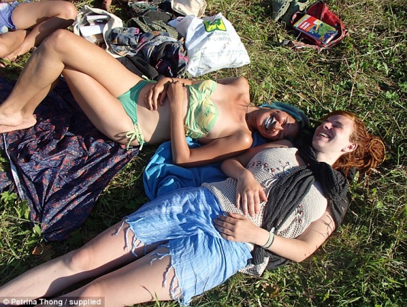 La niña hizo autostop de Suecia a Malasia con solo $200 en el bolsillo