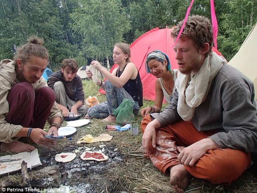 La niña hizo autostop de Suecia a Malasia con solo $200 en el bolsillo