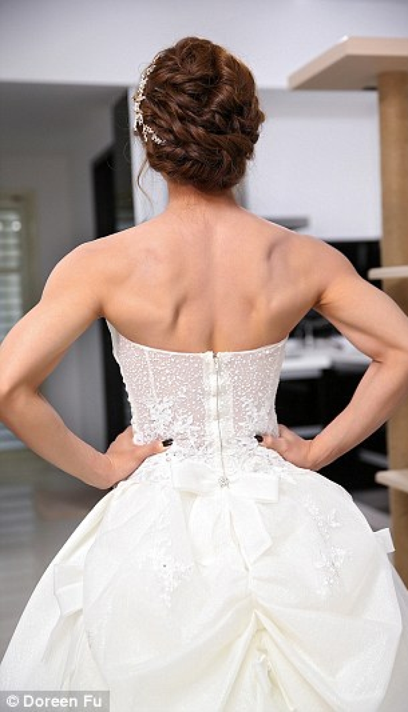 La novia más fuerte del mundo: una mujer taiwanesa conquistó a los invitados a la boda entrenando con un vestido