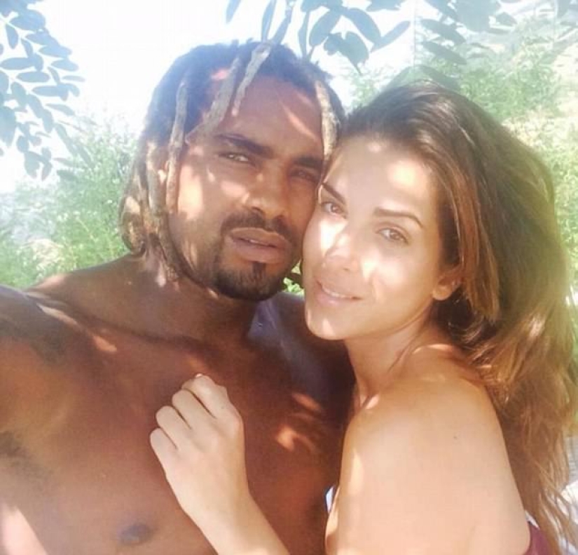 La reina de belleza, que fue rociada con ácido por su ex prometido, mostró un rostro desfigurado La reina de belleza, que fue rociada con ácido por su ex prometido, mostró un rostro desfigurado