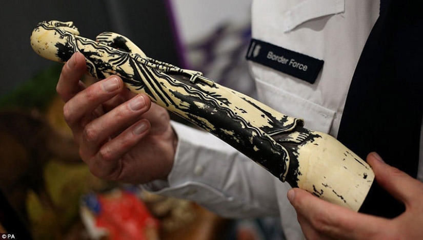 La riqueza y variedad del contrabando confiscado en el aeropuerto de Londres La riqueza y variedad del contrabando confiscado en el aeropuerto de Londres