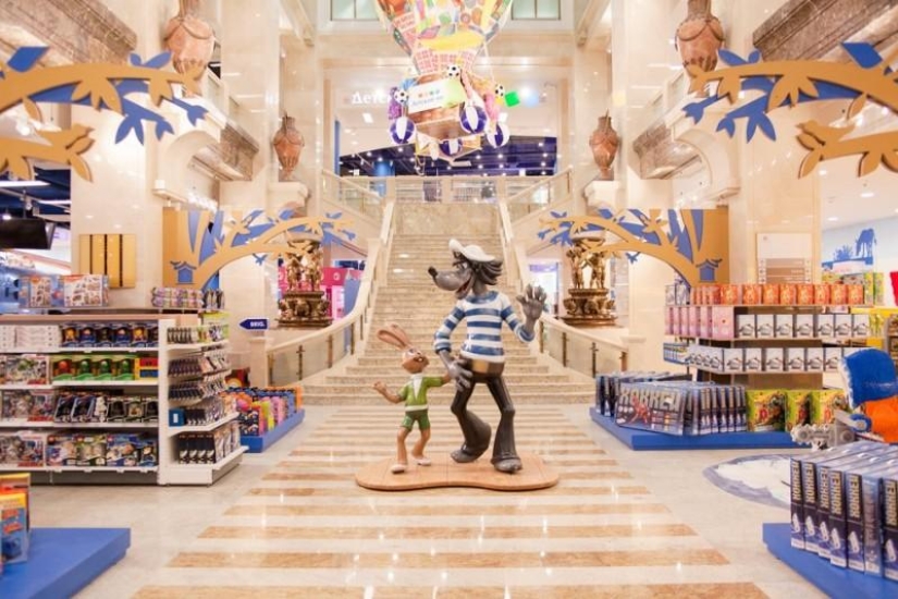 La tienda de juguetes más grande de Rusia. La tienda de juguetes más grande de Rusia.