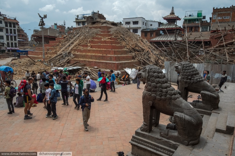 La tragedia en Nepal: un terrible reportaje desde el lugar de los hechos La tragedia en Nepal: un terrible reportaje desde el lugar de los hechos
