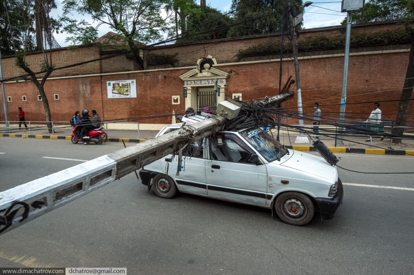 La tragedia en Nepal: un terrible reportaje desde el lugar de los hechos La tragedia en Nepal: un terrible reportaje desde el lugar de los hechos