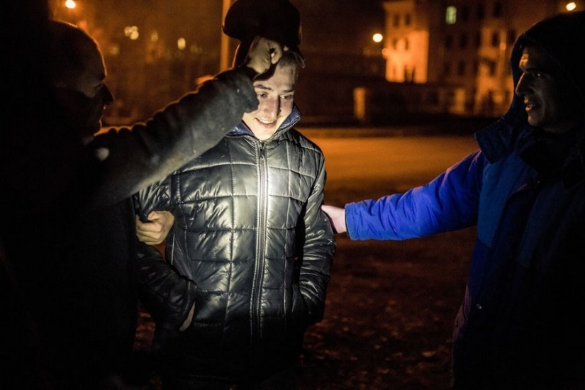 La vida cotidiana de los trabajadores de ambulancias: cambiar como a la guerra