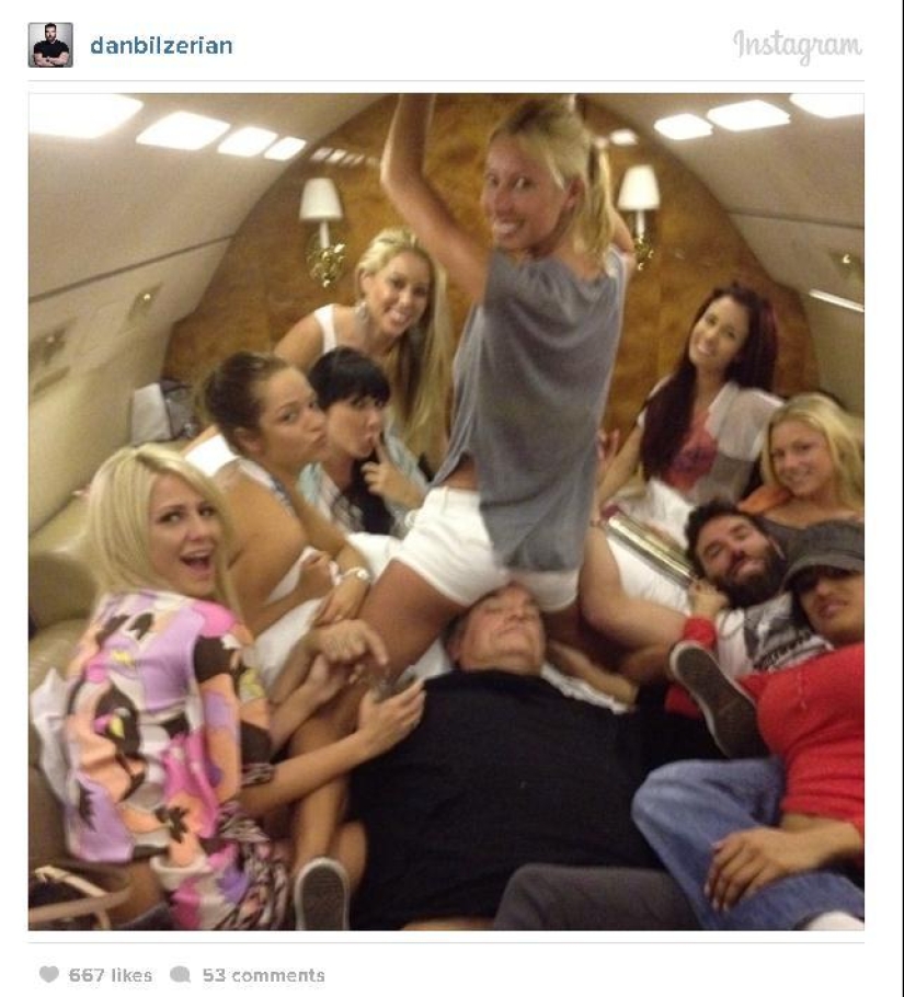 La vida de un playboy, millonario y estrella del póquer en Instagram