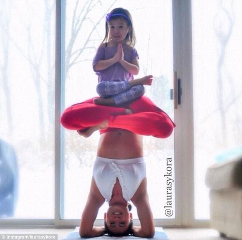 Las clases de yoga de mamá e hija han conquistado el mundo