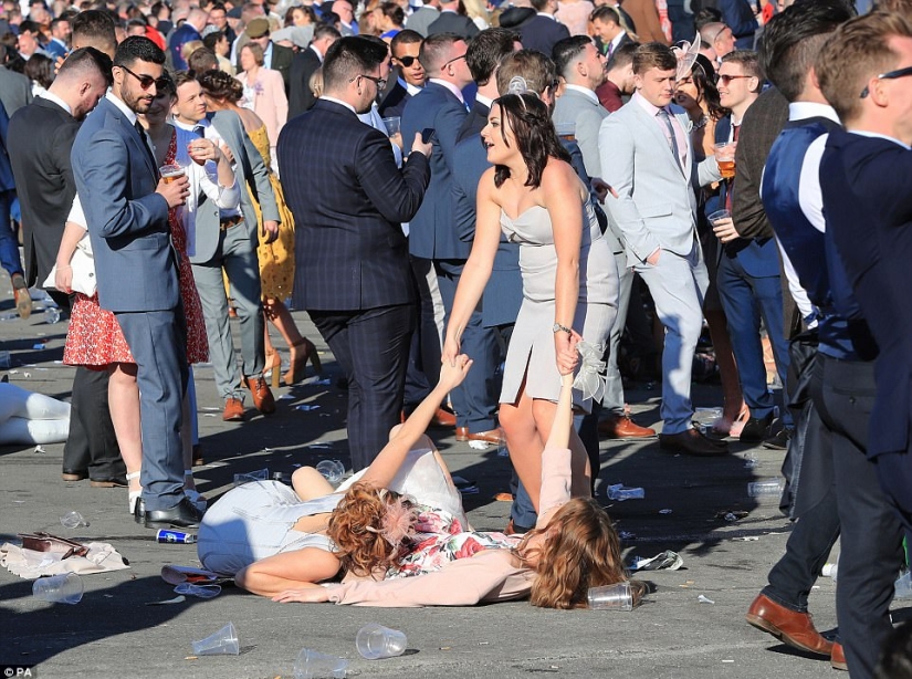 Las damas británicas se han ido de nuevo. Y no volvieron Las damas británicas se han ido de nuevo. Y no volvieron