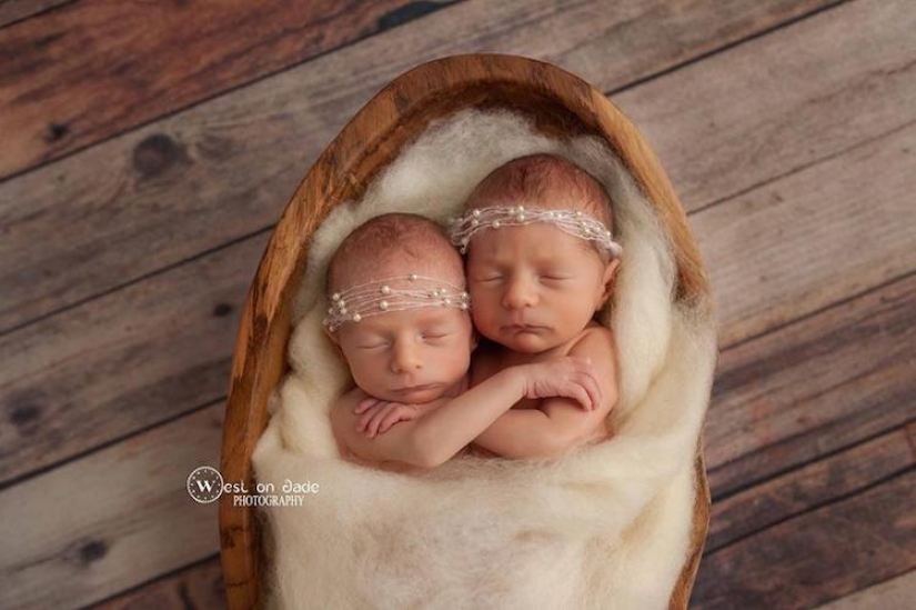 Las fotos de dos parejas de gemelos demuestran el poder indestructible del amor entre ellos