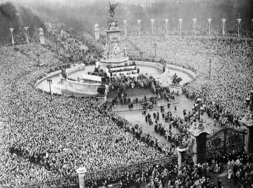 Las fotos más brillantes de las bodas reales británicas