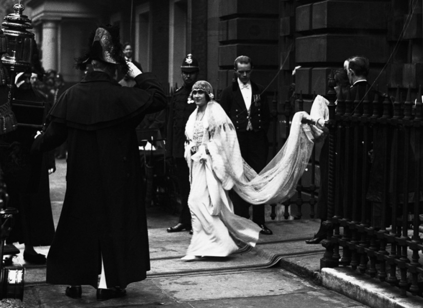 Las fotos más brillantes de las bodas reales británicas