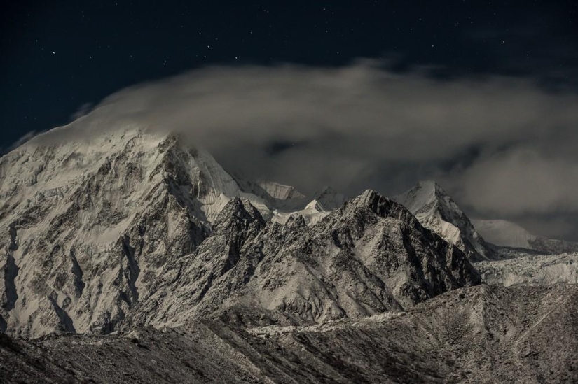 Las montañas son mejores que las montañas. Las montañas son mejores que las montañas.