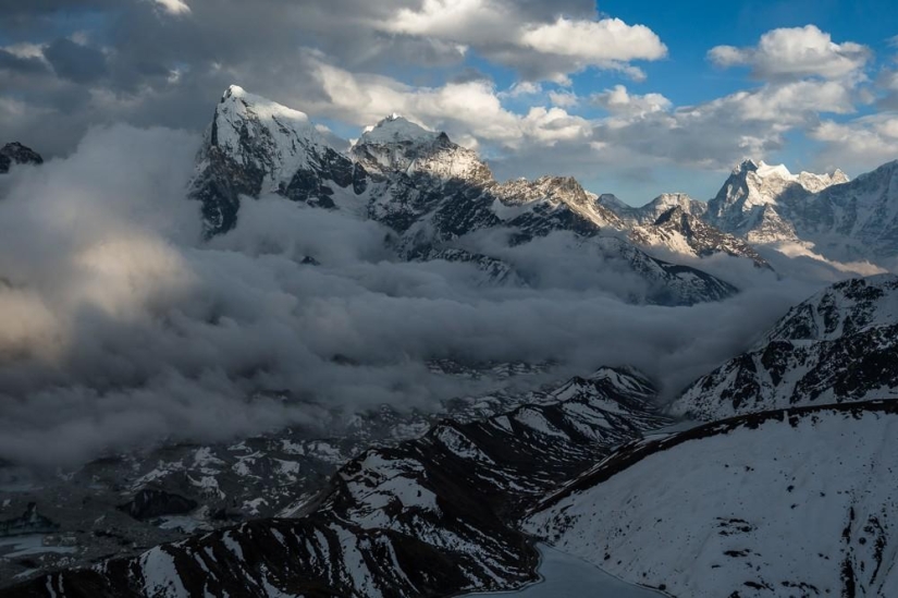 Las montañas son mejores que las montañas. Las montañas son mejores que las montañas.