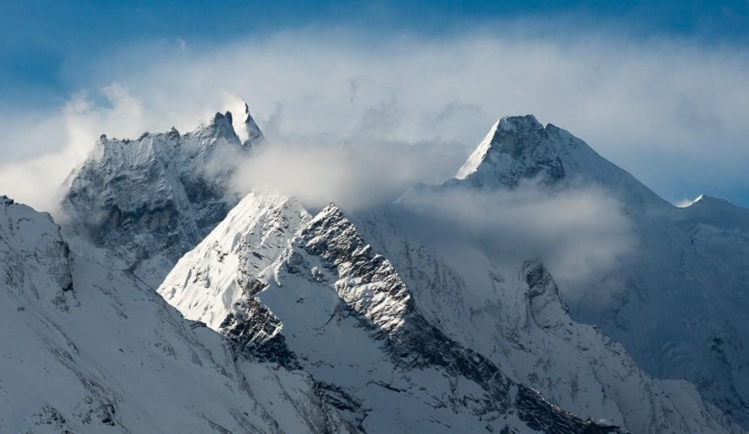 Las montañas son mejores que las montañas. Las montañas son mejores que las montañas.
