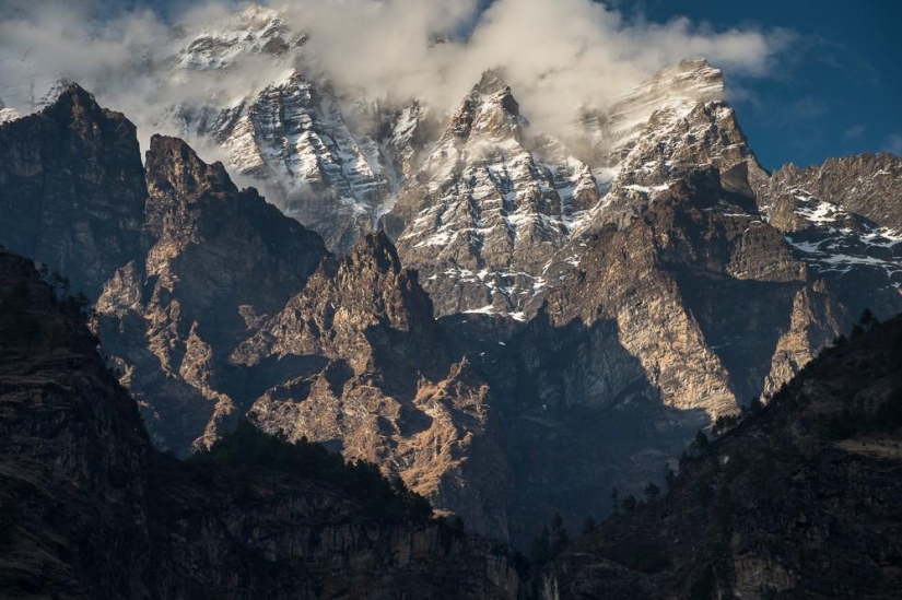 Las montañas son mejores que las montañas. Las montañas son mejores que las montañas.