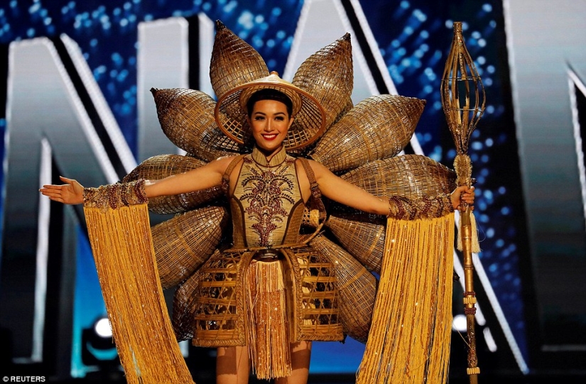 Las participantes del certamen Miss Universo 2016 mostraron sus versiones de trajes nacionales Las participantes del certamen Miss Universo 2016 mostraron sus versiones de trajes nacionales