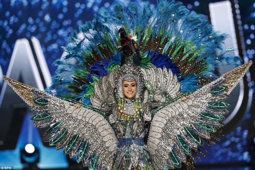 Las participantes del certamen Miss Universo 2016 mostraron sus versiones de trajes nacionales Las participantes del certamen Miss Universo 2016 mostraron sus versiones de trajes nacionales