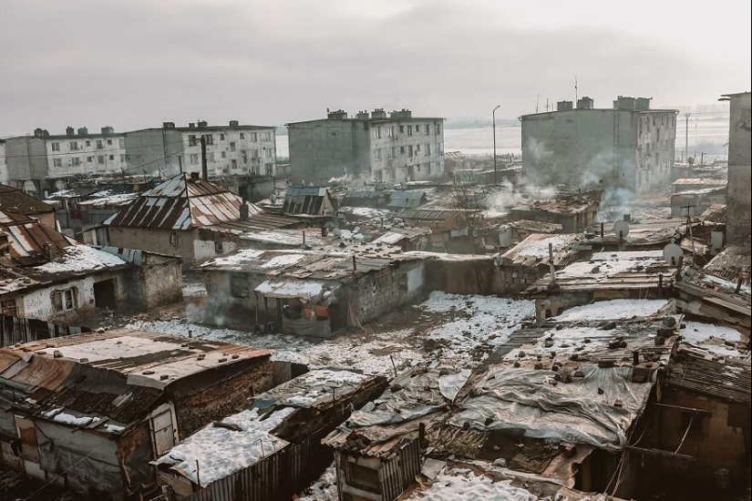 “Las princesas romaníes”: este fotógrafo documentó la historia de esperanza y lucha en un gueto romaní