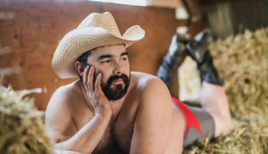 Lazy ladies, move over - the Brodoir trend is gaining popularity