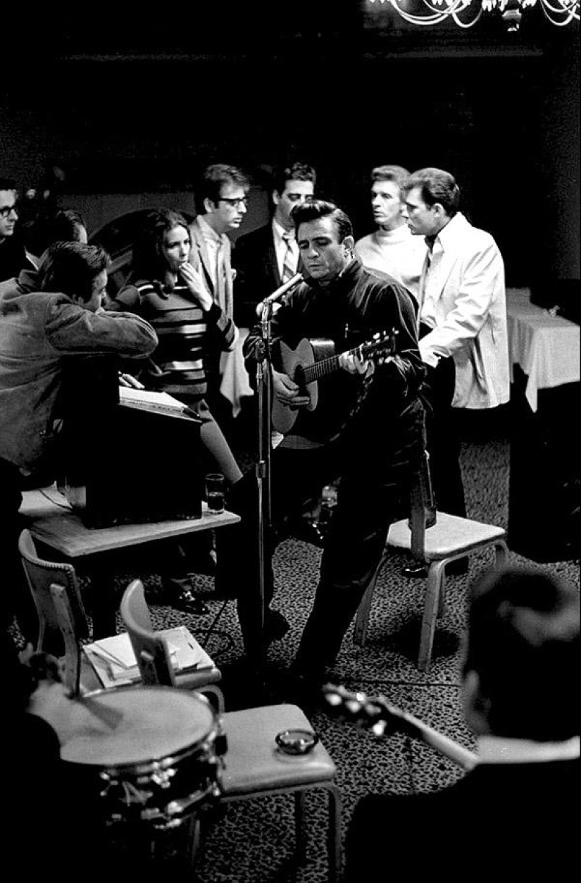 Legendary musicians Legendary musicians