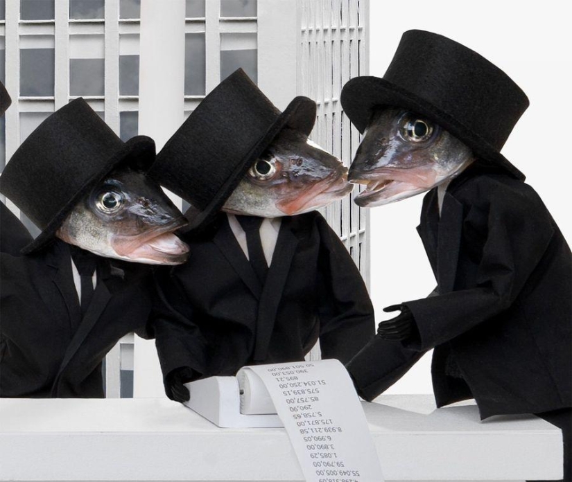 Les Temps Modernes is a whimsical project that parodies modern society