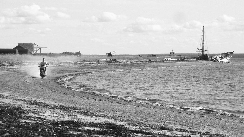 Let's save the ship together! Let's save the ship together!