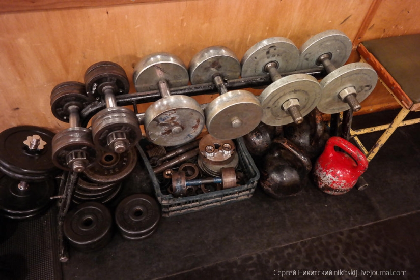 Life and life on a nuclear icebreaker