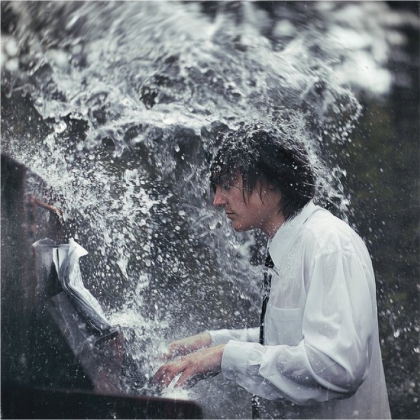 Like a bird in a cage: a Russian photographer shoots vulnerable and withdrawn people