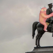 Lindos y perezosos: los monstruos del ilustrador búlgaro que se han apoderado de toda la ciudad