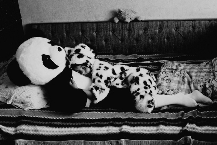 Little lover of reincarnations from the Romanian village