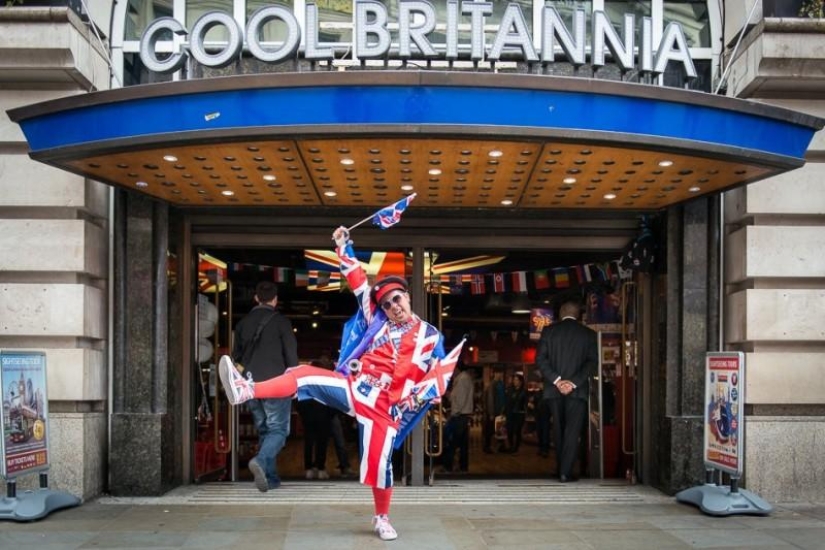 London as a mirror of world civilization