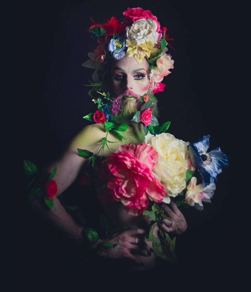 London's "Drag Queens" in Damien Frost's photography project London's "Drag Queens" in Damien Frost's photography project