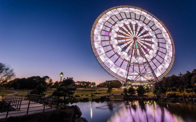 Long exposure Ferris wheels