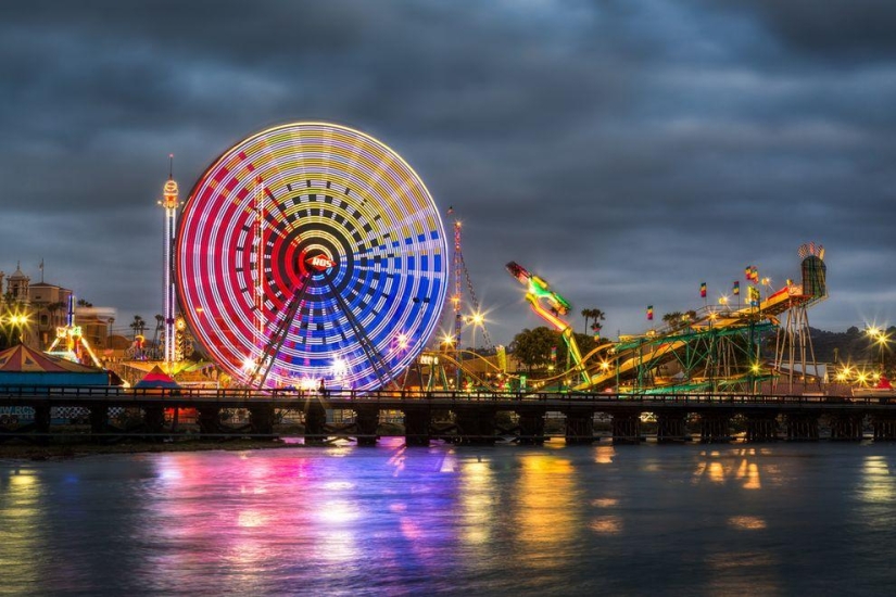 Long exposure Ferris wheels