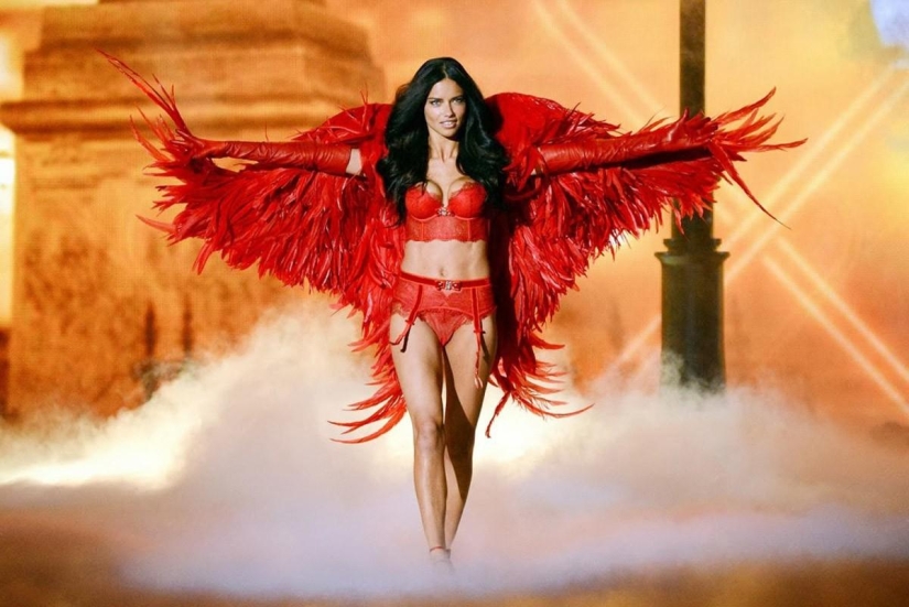 Los 10 espectáculos de Victoria's Secret más caros