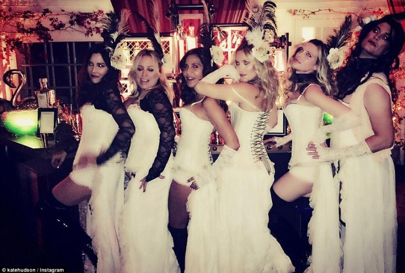 Los disfraces de famosos más atrevidos en las fiestas de Halloween Los disfraces de famosos más atrevidos en las fiestas de Halloween