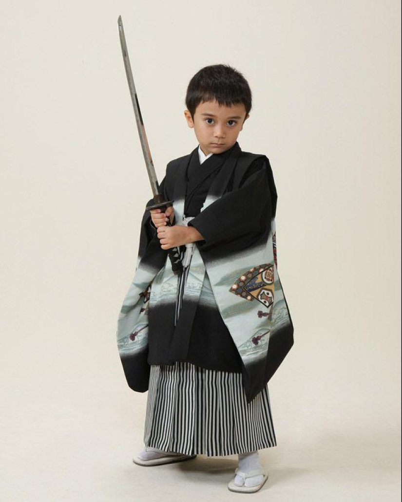 Los niños más encantadores en las vacaciones infantiles en Japón Los niños más encantadores en las vacaciones infantiles en Japón