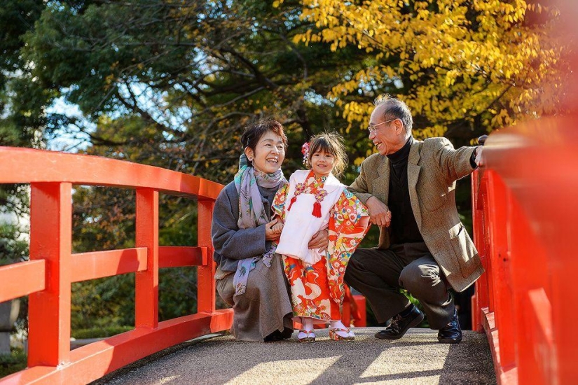 Los niños más encantadores en las vacaciones infantiles en Japón Los niños más encantadores en las vacaciones infantiles en Japón
