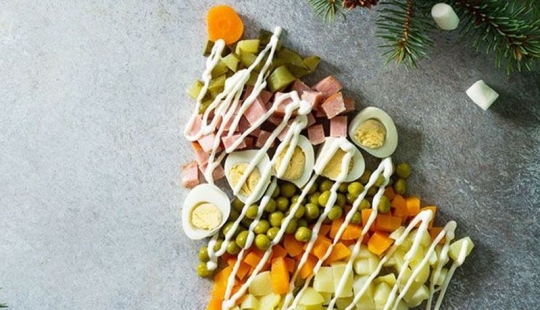 Los nuevos sabores de la ensalada de edad: 8 interesantes recetas de Navidad Olivier