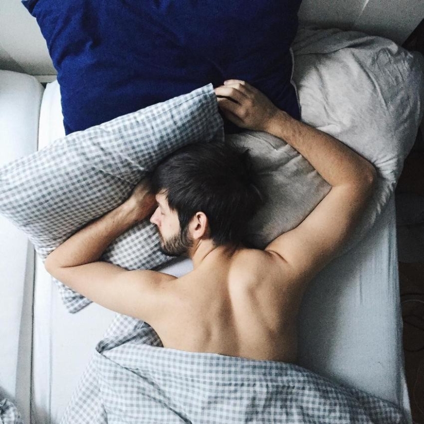 Los problemas de las estrellas de Instagram: los pasteles veganos son insípidos y hace frío en los pantalones con puertas