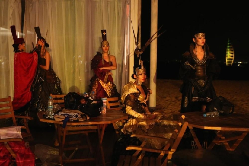 Loto en el desierto de Xiangshawan Loto en el desierto de Xiangshawan