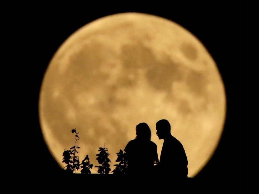 Última superluna de este año Última superluna de este año