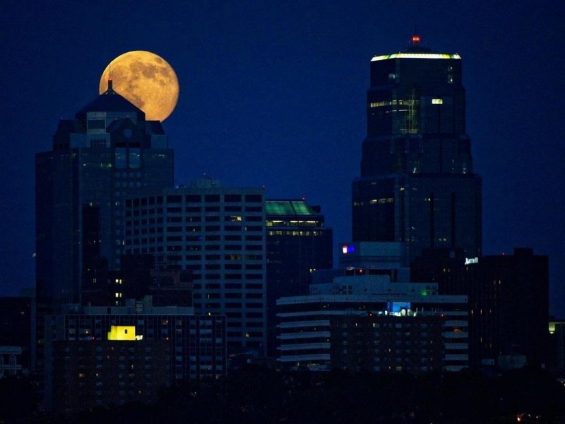 Última superluna de este año Última superluna de este año